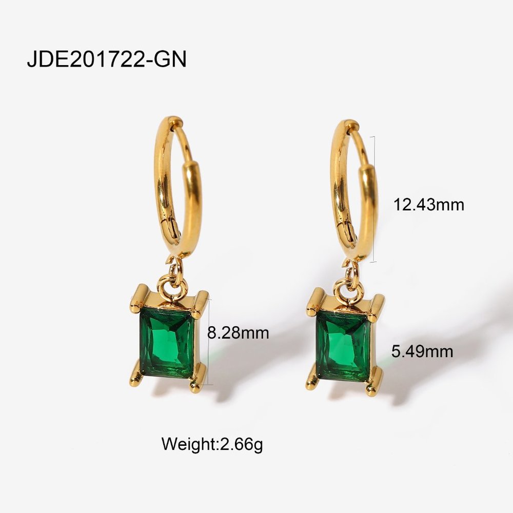 Emerald Lana Necklace - Picture 8 of 8